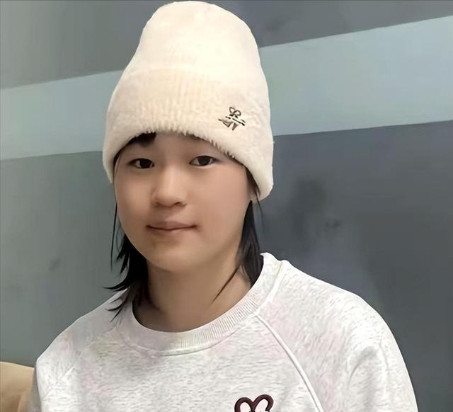 全红婵回乡过节，父亲巨资布置夜景	，国家队的去留再添悬念