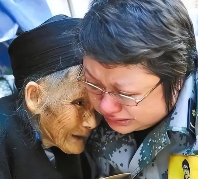 假慈善、贪污上亿？被实名举报的韩红，如今终于有了“归属感”