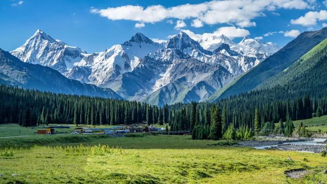 草原花海，塞外江南——超全新疆伊犁旅游攻略