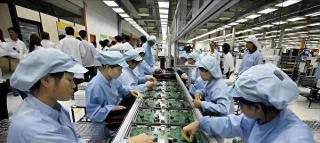 第二个富士康？宣布全线搬迁、近10万工人丢掉饭碗，央媒早有预警