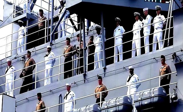 首次访华就不尊重我国？中国当场撤走仪仗队：摆正态度再来吧！