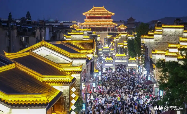 旅游成了变相收割？资本编织假期消费陷阱，不少打工人忍痛踩坑