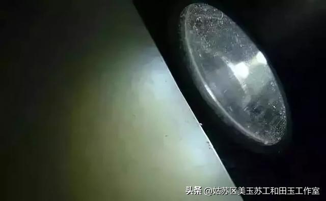 如何从结构上辨别和田玉的产地?