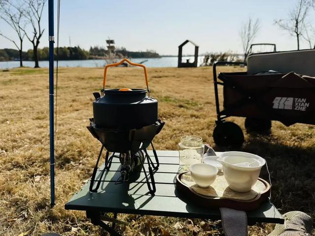 一场露营手记：在劳作与闲适之间