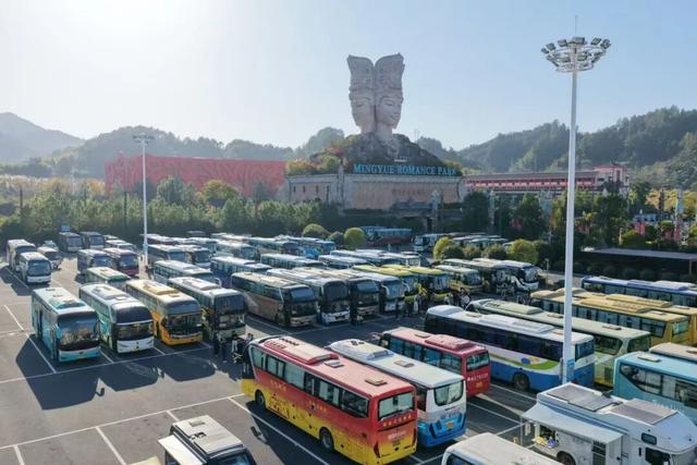 温泉引流，冬游火热！明月山冬季旅游开启“旺季模式”！