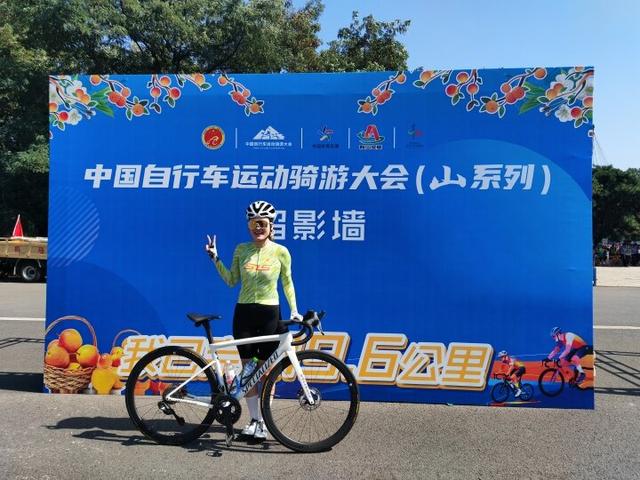 车轮丈量鞍山美景 镜头记录精彩瞬间