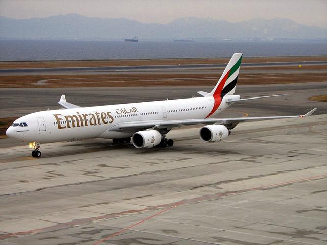 多个外航纷纷停飞中国航线，其背后原因有三，不失为一条正确道路