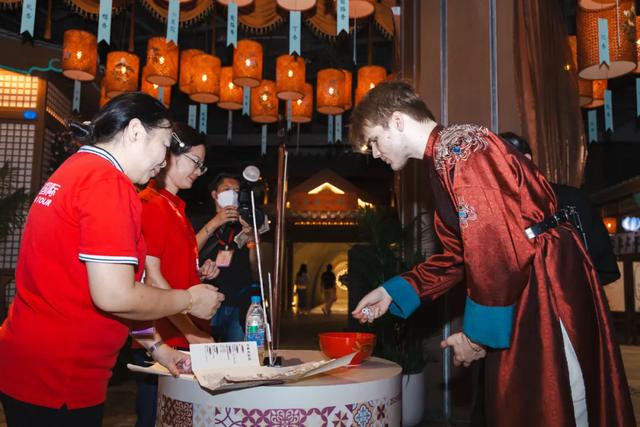 王源演唱会、光影秀、博饼季……假期攻略第一弹！码住→