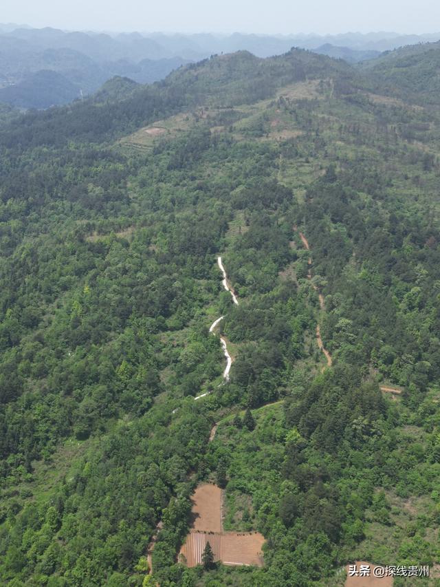 环城贵阳花溪苗王坡越野大环线之青岩段达夯翁拢“冈仁波齐”风景