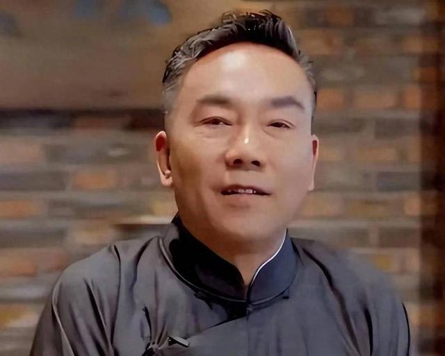 正妻小三同吃住，连私生子都带回家？杨议瞒了5年的体面全败光了