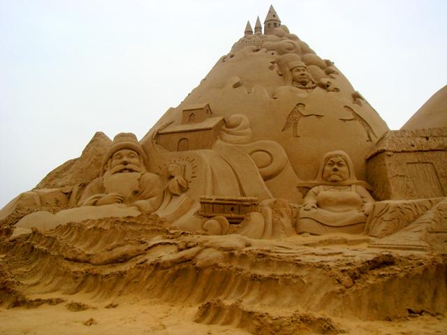 宁夏旅游：从沙漠绿洲到贺兰山岩画揽胜（图）