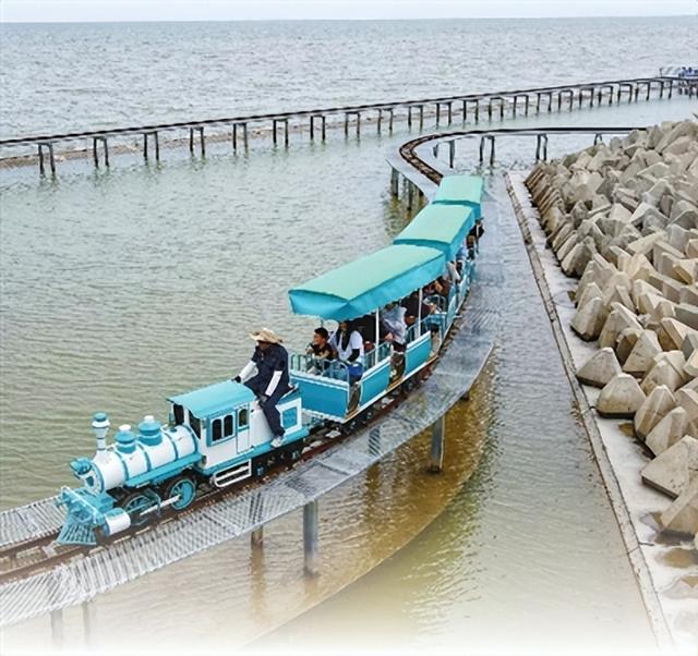 津夏亲海 奔赴这片蓝