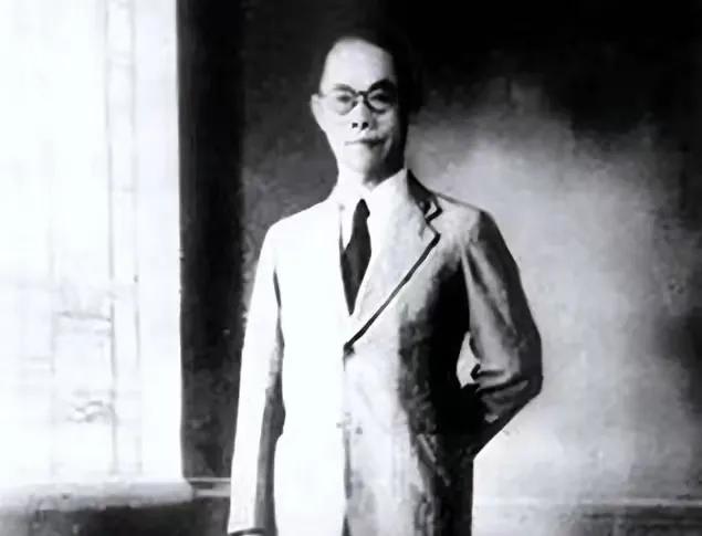 1950年吴石将军牺牲后，敢出来保护他家人的竟然是这两个人