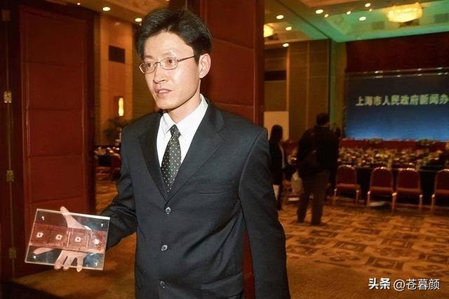 美国发出全球通缉令，逮捕中国芯片科学家陈正坤，现在怎么样了？