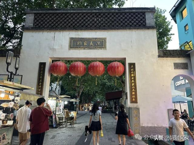 杭州寻吃·一碗蟹黄面