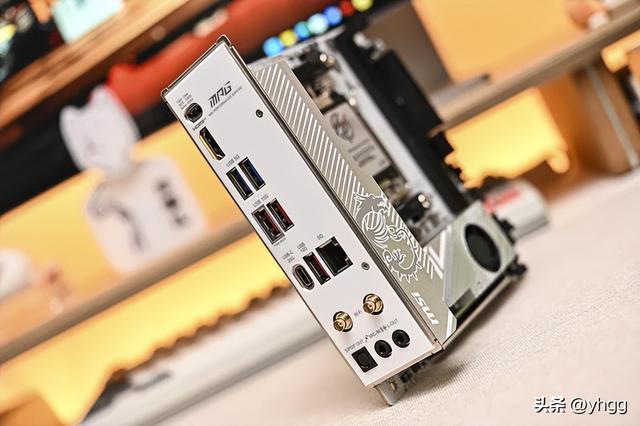 小身材大能量——微星 MPG B850I EDGE TI WIFI 刀锋钛主板开箱简测