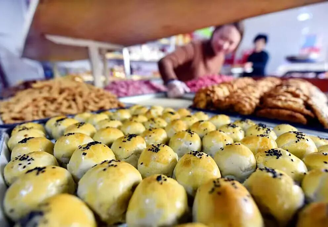 临沂人游临沂｜赶郯城大集吃刚出锅的烧鸡，初冬游古郯烟火