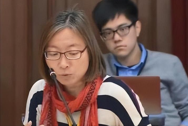 “台湾永远不可能回归中国”！她刚说完没两天，就意外被吊臂砸死