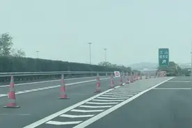京台高速江山境内这段路，为何总封道要绕行服务区图片