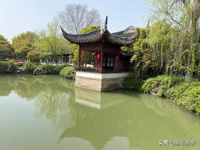 清明访千灯，顾园寄幽思