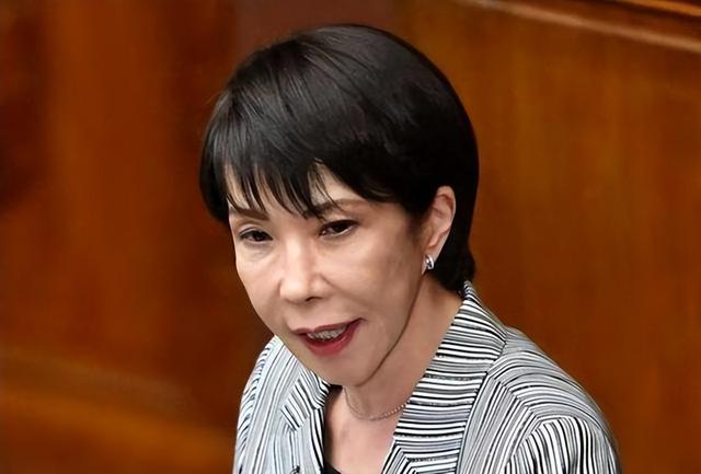 硬抗中方19天，高市终于服软了！就台海问题改口，想与华恢复关系