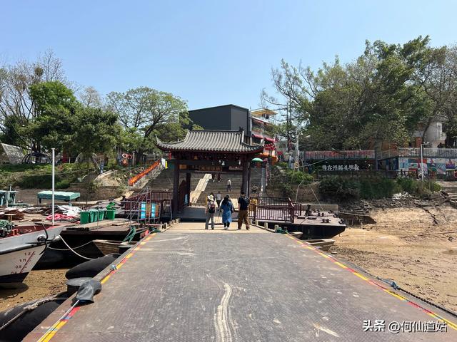 赣州建春门浮桥，江西一绝，属于国宝