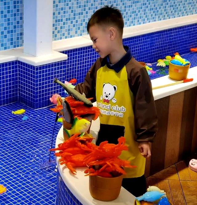 林丹怎么都没想到，娶了1米78的谢杏芳之后 儿子身高却让她傻了眼