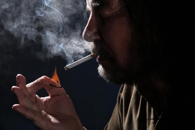 医生坦言：男性一旦彻底戒烟，用不了一年，身体会收获这6个改变