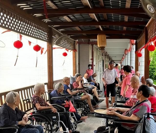 中国将迎来前所未有的死亡高峰，专家得出答案：是这些因素导致的