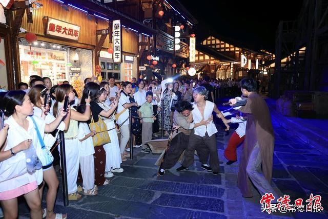 夜游常德河街不重样！经济因文化而火