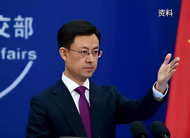 台海局势升级！福建舰首过台湾海峡，24小时内，美国启动对台军售