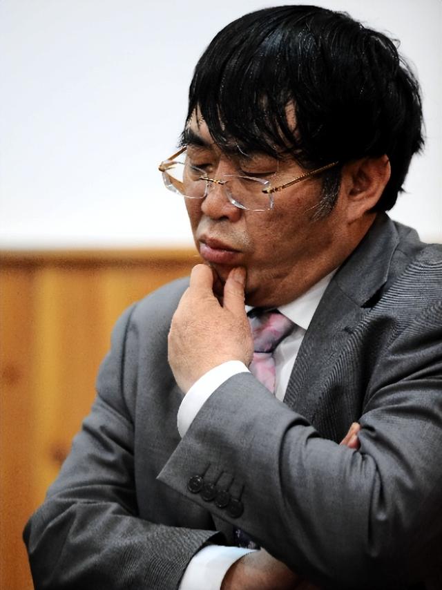 聂卫平女儿发布讣告公开	，暗示父亲离世真相，不是癌症那么简单