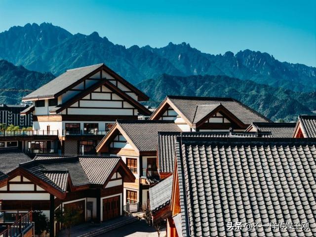 山水度假新模式 鸾州渡假日小镇盛大启幕