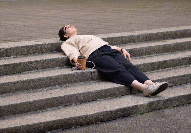 为什么现在主流舆论要反对躺平