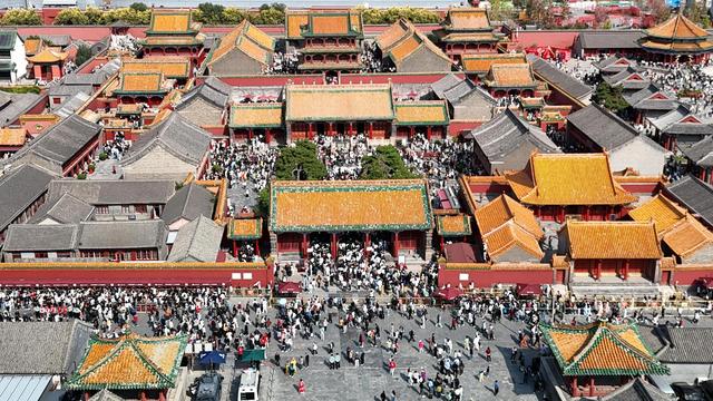 沈阳故宫参观人数提前61天突破522万 延长服务时间达129小时