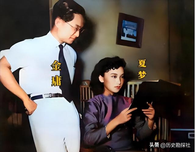 夏梦有多美？57年她和毛主席合影，那年24岁，端庄典雅，美艳绝伦