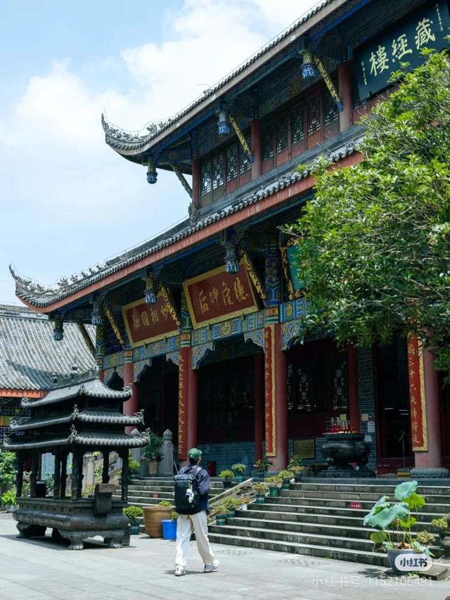 全部免费！成都周边10条最适合9月的徒步线，沿途风光美爆！当天来回不费腿！
