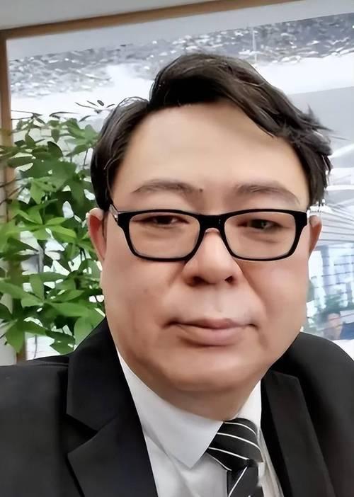 贪财又好色，德不配位的几位老艺术家	，晚节不保一点都不冤