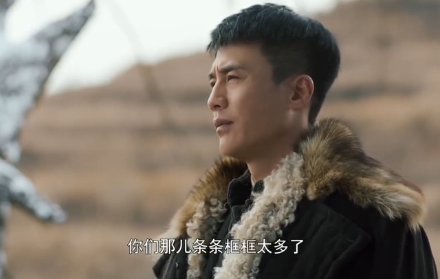 看完《沉默的荣耀》再看《隐锋》，我只想说：没有对比就没有伤害