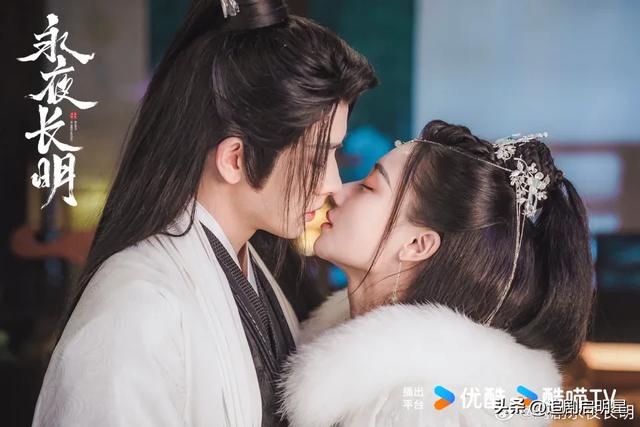 《永夜长明》必追五看点！李菲短剧推荐高甜吻戏、疯批虐恋通通有