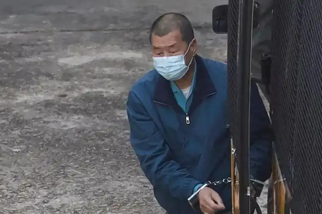 美连开3枪，特朗普通告全球，尽一切可能救黎智英，中方别无选择