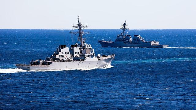 2000公里距离难住美军，“福特”号补漏洞，对委打击能力再升级？