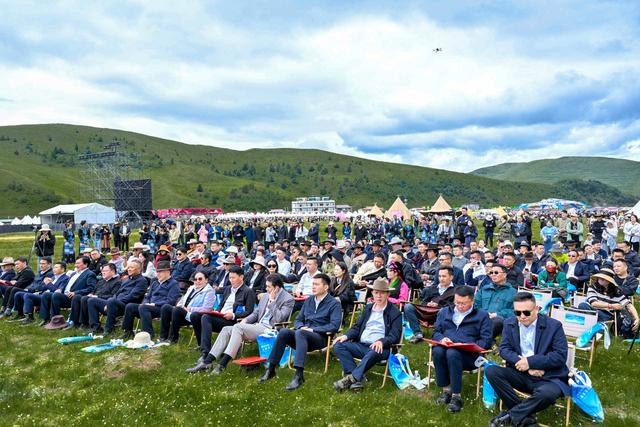 2025四川甘孜山地文化旅游节——G318户外生活狂欢季圆满落幕