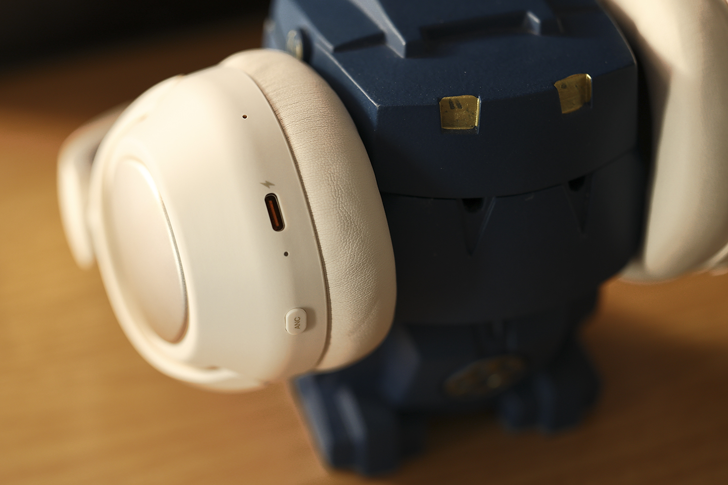 沉浸式体验,游戏就用头戴式灵野G6耳机