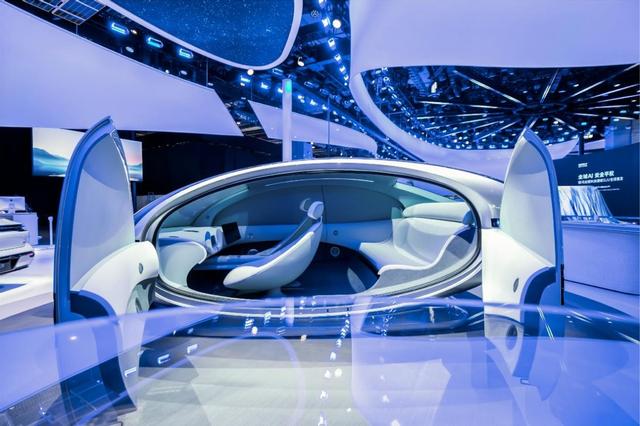 2025 WAIC最秀车企，吉利在世界人工智能大会上都干了什么？