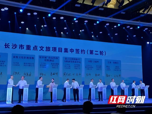 不卷明星卷民心，一场文旅的“返璞归真”