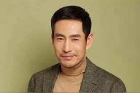 演员成泰燊：娶圈外妻子，孩子也是她带的，成名后更爱她图片