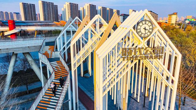 沈阳冬天的时代口袋公园如画般美丽