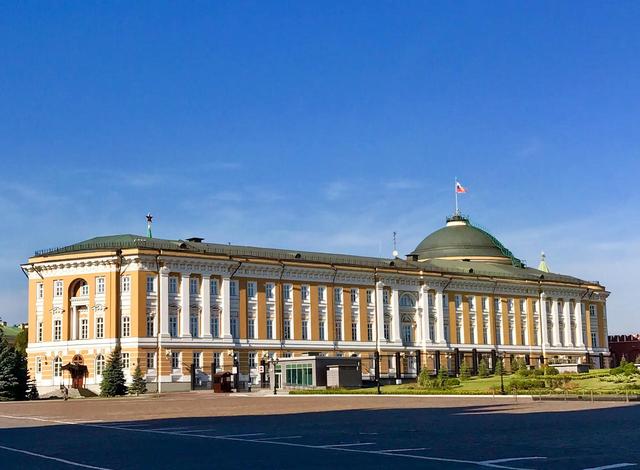 英法要在乌克兰建多个军事基地！俄罗斯别无选择，冲突或再打五年