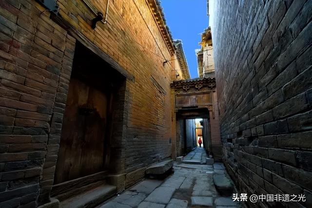 山西的深山里藏着一个400年神秘古堡，被称为民间军事工程的顶峰之作